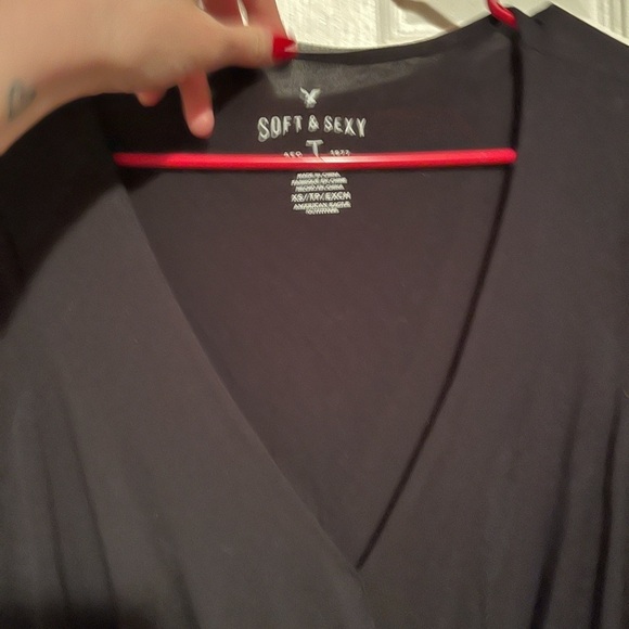 Black long sleeve blouse - Picture 2 of 2